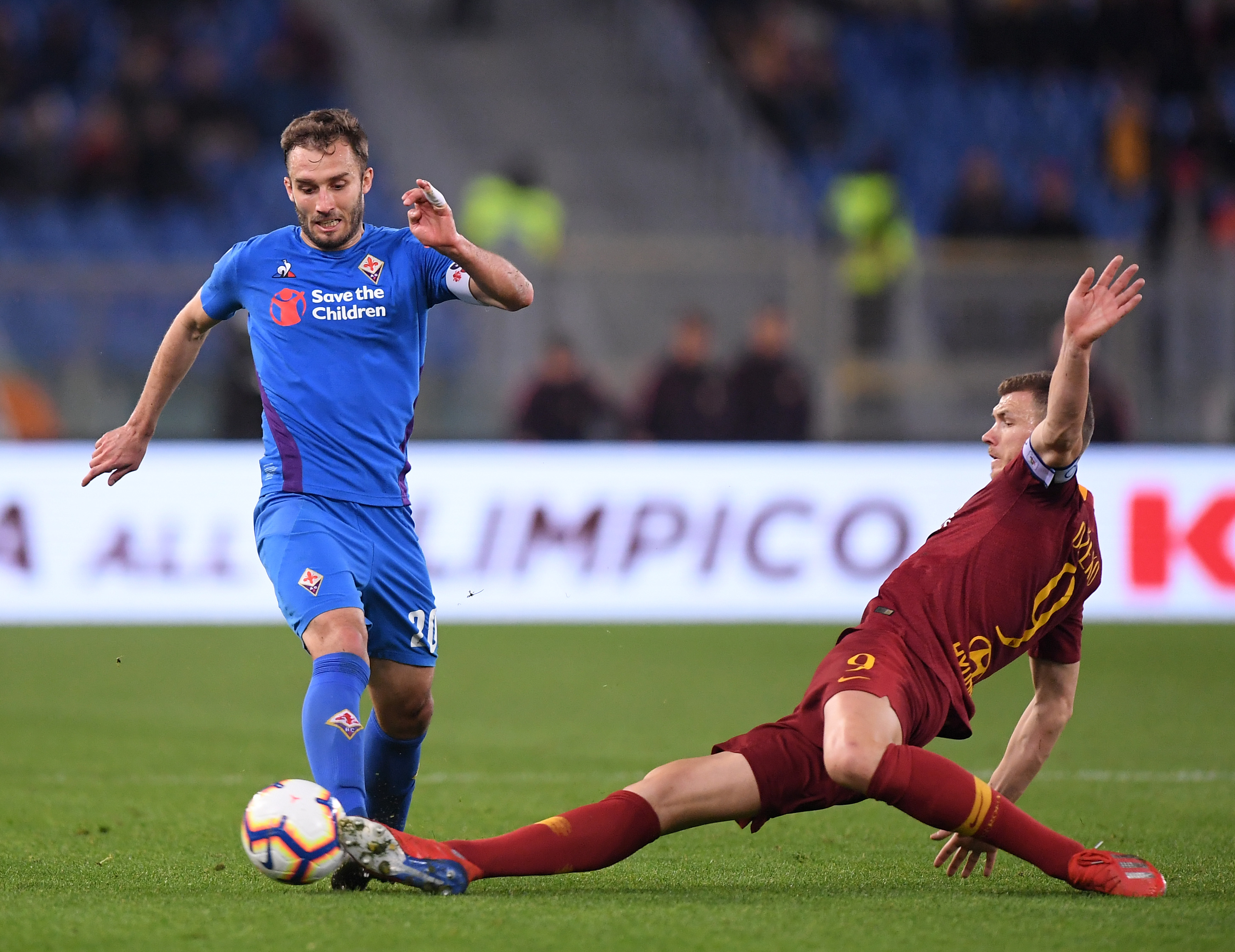 奥运冠军邓亚萍助阵 海南琼海健康乐跑开跑 以奔跑 致母爱（邓亚萍助力海南琼海健康乐跑鸣枪开跑 用奔跑致敬母爱）