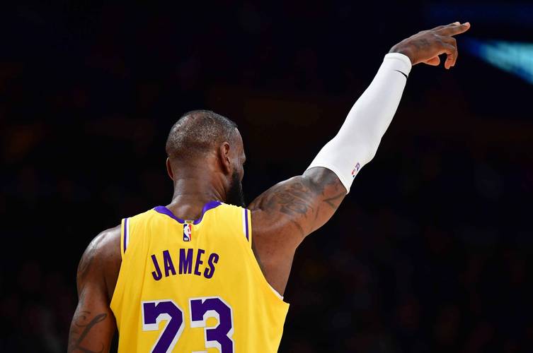 国乒吞第二败！王楚钦遭德国33岁老将爆冷 世界第一不敌世界第21（国乒再受挫：王楚钦不敌德国33岁老将，世界第一负于世界第21）