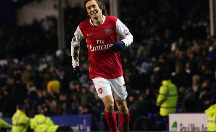 勒沃库森客场3-1狼堡，蒂尔曼传射，霍夫曼、塔普索巴建功（勒沃库森做客3比1力克狼堡，蒂尔曼传射，霍夫曼与塔普索巴破门）