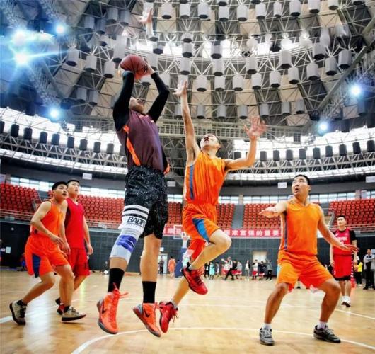 皇马3人染红！裁判报告曝光，2人或被禁赛2场，遭卡瓦哈尔嘲讽（皇马三将染红！裁判报告流出，两人或被停赛两场，卡瓦哈尔出言嘲讽）