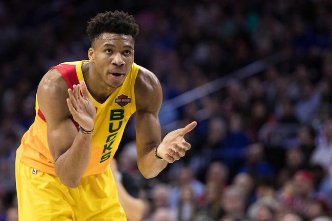 詹姆斯关键时刻统治比赛再次证明传奇无双（关键时刻詹姆斯接管全场，再度彰显传奇无双）