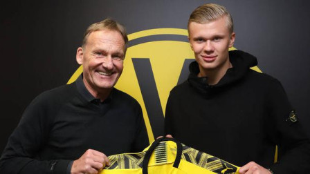 万隆前锋：我已准备好复出，我能否进球不重要，球队能赢就行（万隆前锋复出在即：不计个人进球，只求球队胜利）